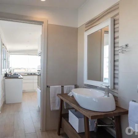 Seaview Luxury Penthouse - Fesca Appartement